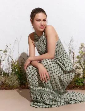 Vestido largo gomas cenefa - Green Coast - FashionsVida