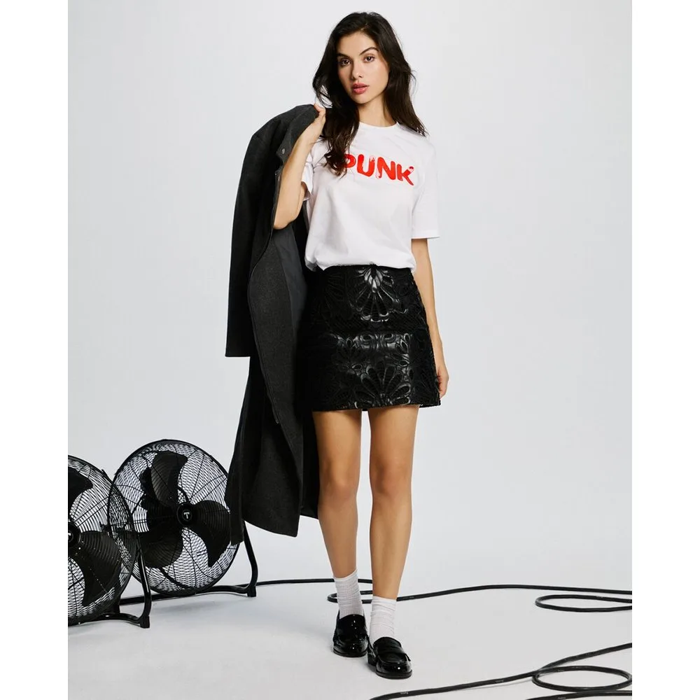 Only - Falda corta ajustada - Only - FashionsVida
