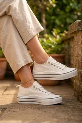 Women's Saoirse Low Top Canvas Trainers in White Size: 8 - White - Size: 8