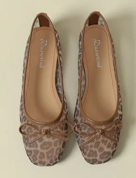 Zapatos planos tipo slip-on para mujer, nuevos, minimalistas y ligeros, con encaje y estampado de leopardo, para primavera, otoño y verano, transpira - Shein - FashionsVida