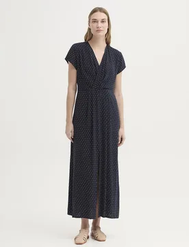 Vestido largo con lunares y escote de pico - Nice Things - FashionsVida