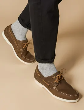 Leather Boat Shoes Tan female - Jones Bootmaker - FashionsVida