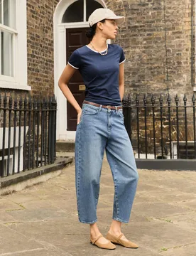 Mom High Waisted Barrel Cropped Jeans Light Blue female - Baukjen - FashionsVida