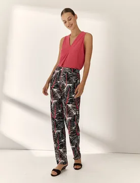 Pantalones rectos de mujer en estampado abstracto - Paz Torras - FashionsVida