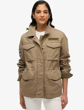 Superdry Damen Verzierte M65 Military-jacke Grün - Größe: 44 - 139.99 - FashionsVida