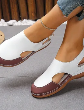 Nuevas sandalias casuales de deporte al aire libre para mujer, sandalias de plataforma y cuña de verano de moda versátil en blanco y burdeos con pun - Shein - FashionsVida