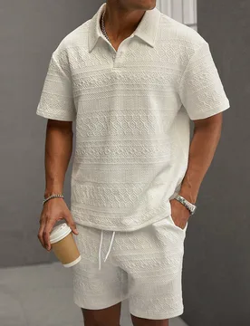 Conjunto casual de camisa polo de manga corta con patrón geométrico y pantalones cortos para hombre - Shein - FashionsVida
