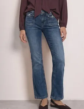Mid Waist Bootcut Jeans im Slim Fit female Blau