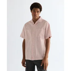 Camisa de hombre de manga corta y corte regular
