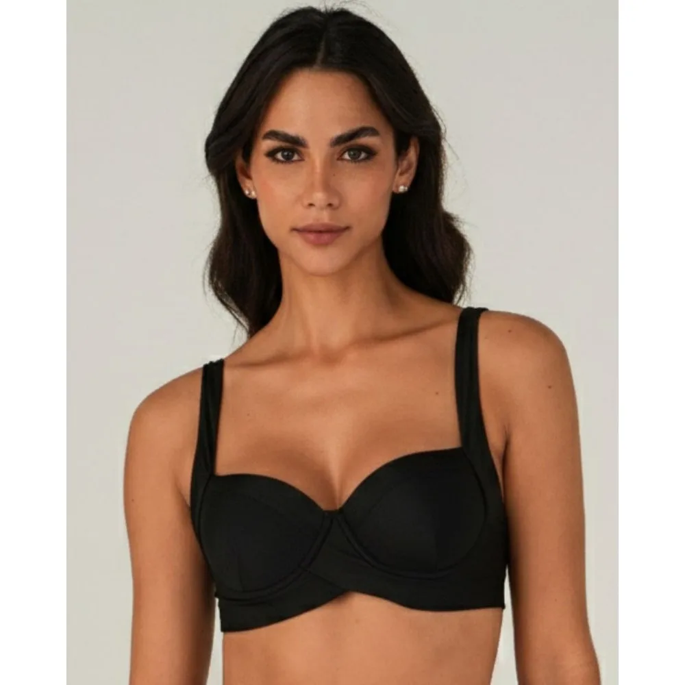 Top de bikini deportivo liso con relleno - Lua Morena - FashionsVida