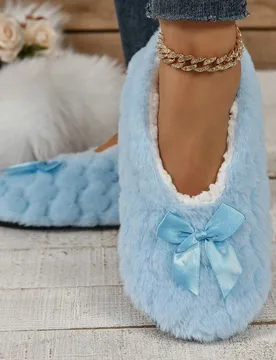 Pantuflas suaves y cómodas para interiores, pantuflas casuales planas y transpirables para el hogar, pantuflas esponjosas - Shein - FashionsVida