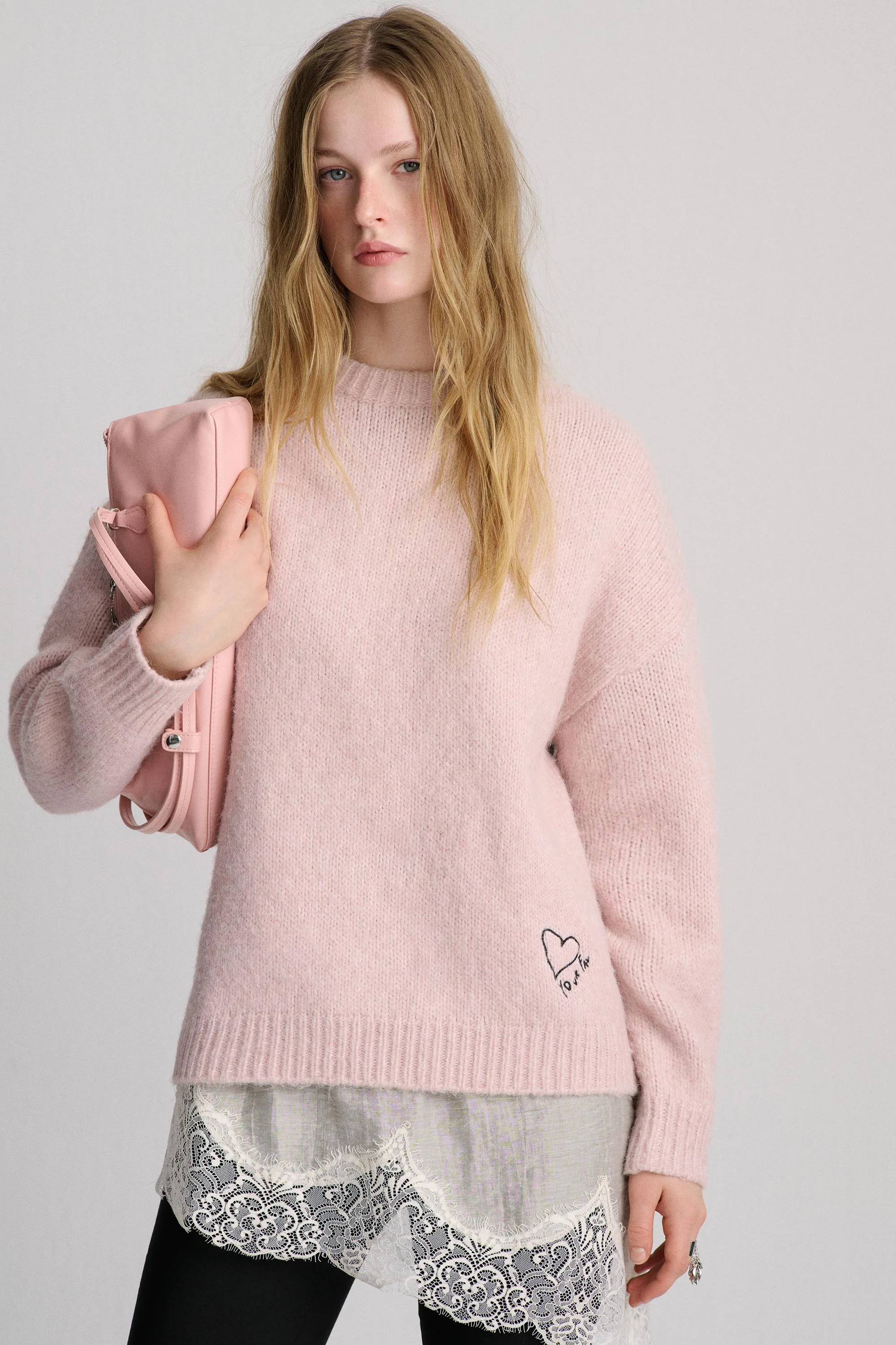 Pink Jumper With Embroidered Heart (Size: ) - Pull&bear - FashionsVida