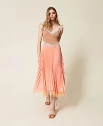 Robe midi MYFO en crêpe de Chine plissé