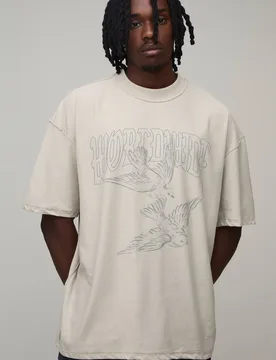 Herren Übergroßes T-Shirt Mit Tauben-Print Und Sichtbaren Nähten Für Große Größen Stone Größe Medium - boohooMAN - FashionsVida