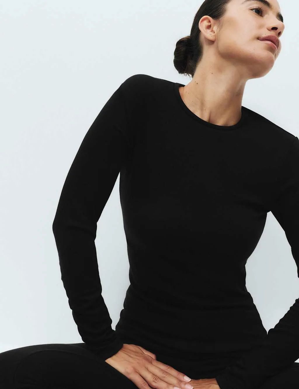 Heatgen™ Medium Thermal Crew Neck Top Black female - M&S - FashionsVida