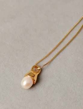 New ins elegant delicate pearl necklace with a simple and classy pendant for women - Aliexpress - FashionsVida