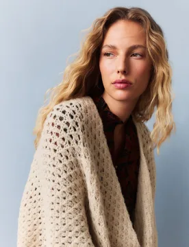 Poncho de mujer de punto con flecos - Southern Cotton - FashionsVida