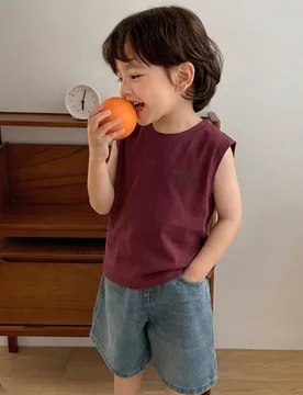 Camiseta sin mangas de cuello redondo con estampado minimalista para niños pequeños, ideal para vacaciones de verano - Shein - FashionsVida