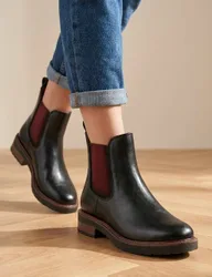 Leather Chelsea Block Heel Ankle Boots Black female