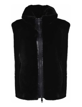 Gilet realizzato in pelliccia sintetica