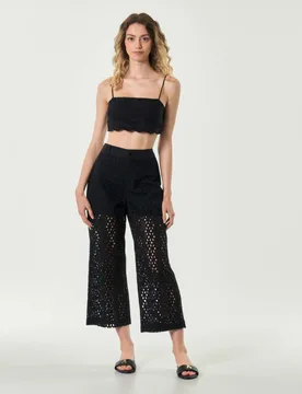 Crop top nero in cotone sangallo con spalline sottili - MC2 SAINT BARTH - FashionsVida