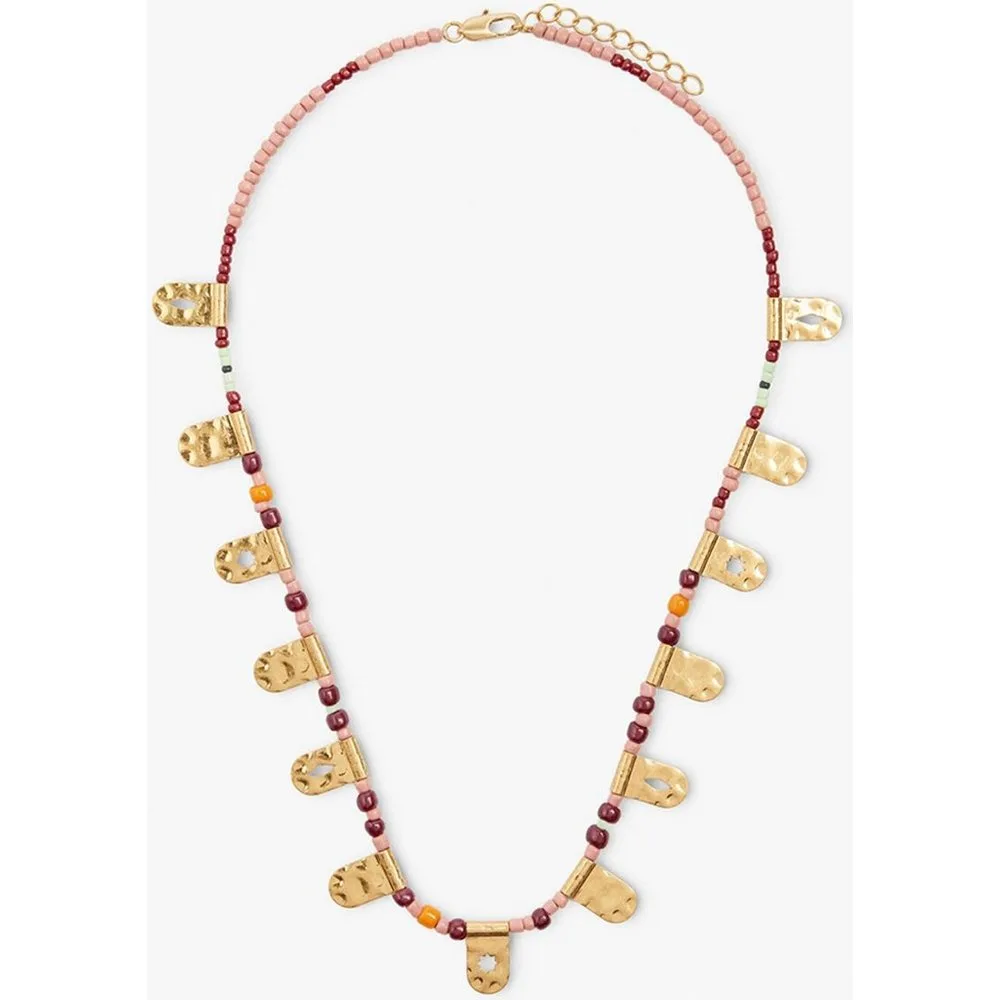 Collar corto con cuentas y abalorios decorativos - Parfois - FashionsVida