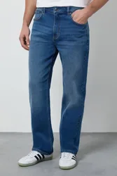 Men's Mid Wash Stretch Regular Straight Fit Jeans in Mid Blue Size: 32S - Mid Blue - Size: 32S