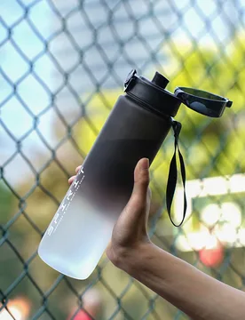 Pieza Botella deportiva de agua de 32OZ (Aprox. 1000ml) O 1 pieza de 26OZ (Aprox. 750ml) O 1 pieza de 20OZ (Aprox. 600ml) con diseño degradado, con c - Shein - FashionsVida
