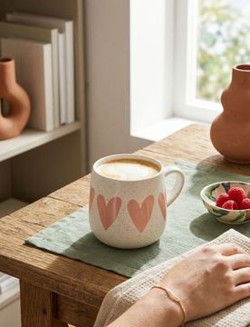 Tazza in ceramica con stampa - rosa pastello