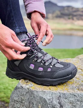 Adventurer Womens Waterproof Walking Boots - Black - Black - Size: 5 - Mountain Warehouse - FashionsVida