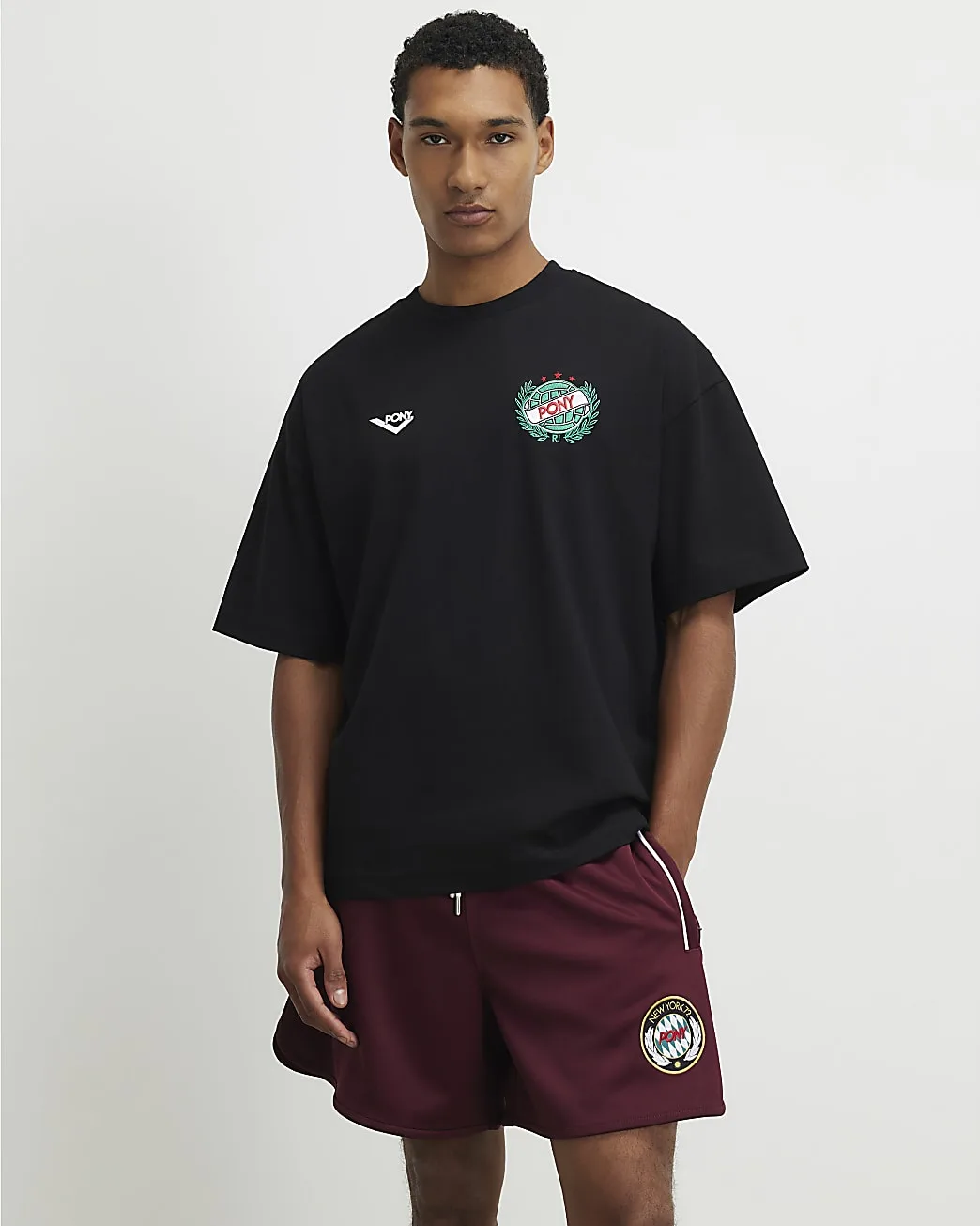 Mens T-Shirt Black Oversized Circle Crest Cotton - Size Medium - River Island - FashionsVida