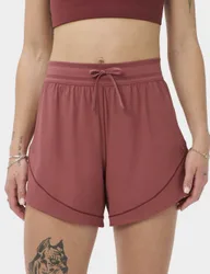 Runners High Shorts Dark Pink female