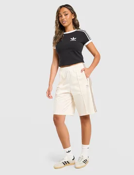 Womens Pantaloncino Firebird Lungo - Crema, crema crema Donna taglia S - Adidas - FashionsVida