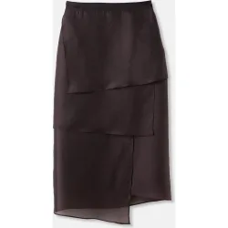 Falda de mujer asimétrica con capas