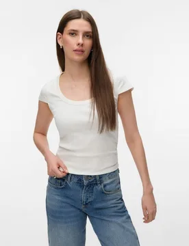 Camiseta básica de mujer de manga corta - Vero Moda - FashionsVida