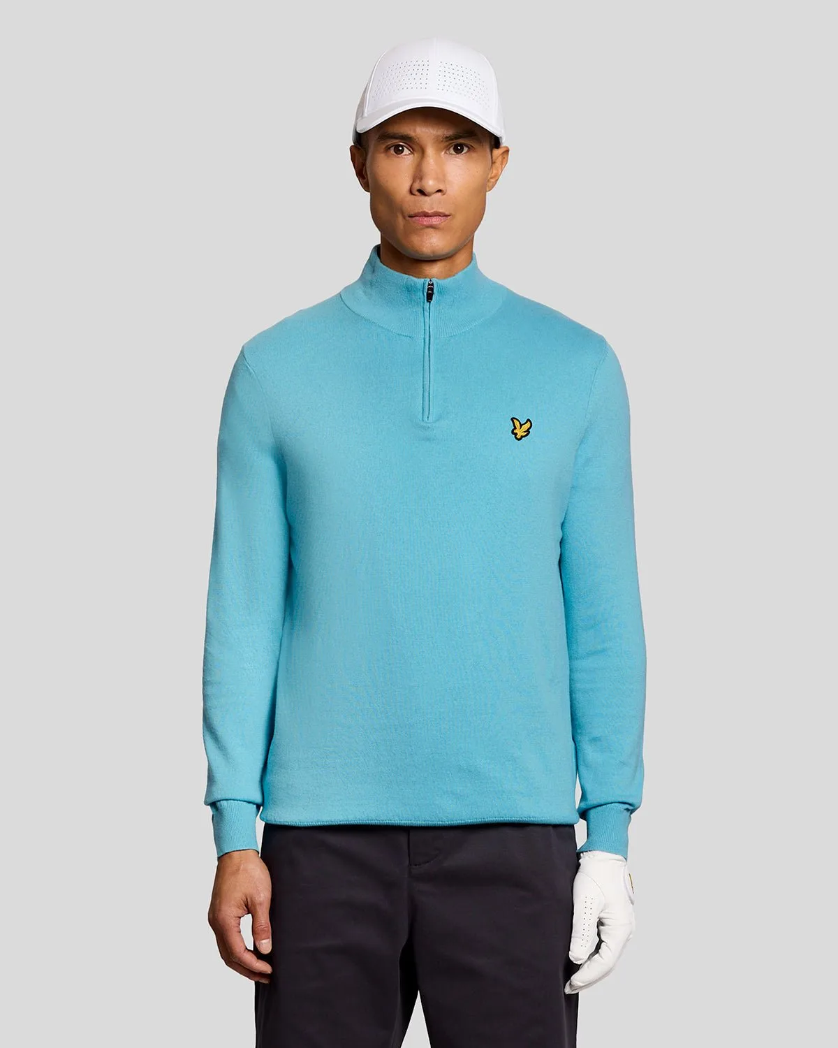 Men's Golf Performance 1/4 Zip Jumper in Blue - Lyle & Scott - FashionsVida