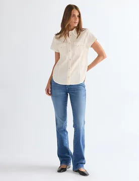 Vaquero de mujer de corte bootcut y cintura regular - Wrangler - FashionsVida