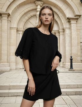 Blusa camicia con finitura in pizzo sulle maniche - nero