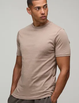 Men's Essential Slim Fit Crew Neck T-Shirt Mocha Size Small Mocha S - boohooMAN - FashionsVida