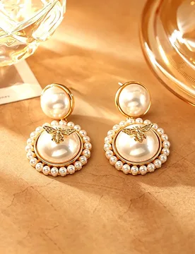 Fashionable and exquisite bee pearl earrings, high-end niche, versatile and temperamental earrings, personalized design earrings - Aliexpress - FashionsVida
