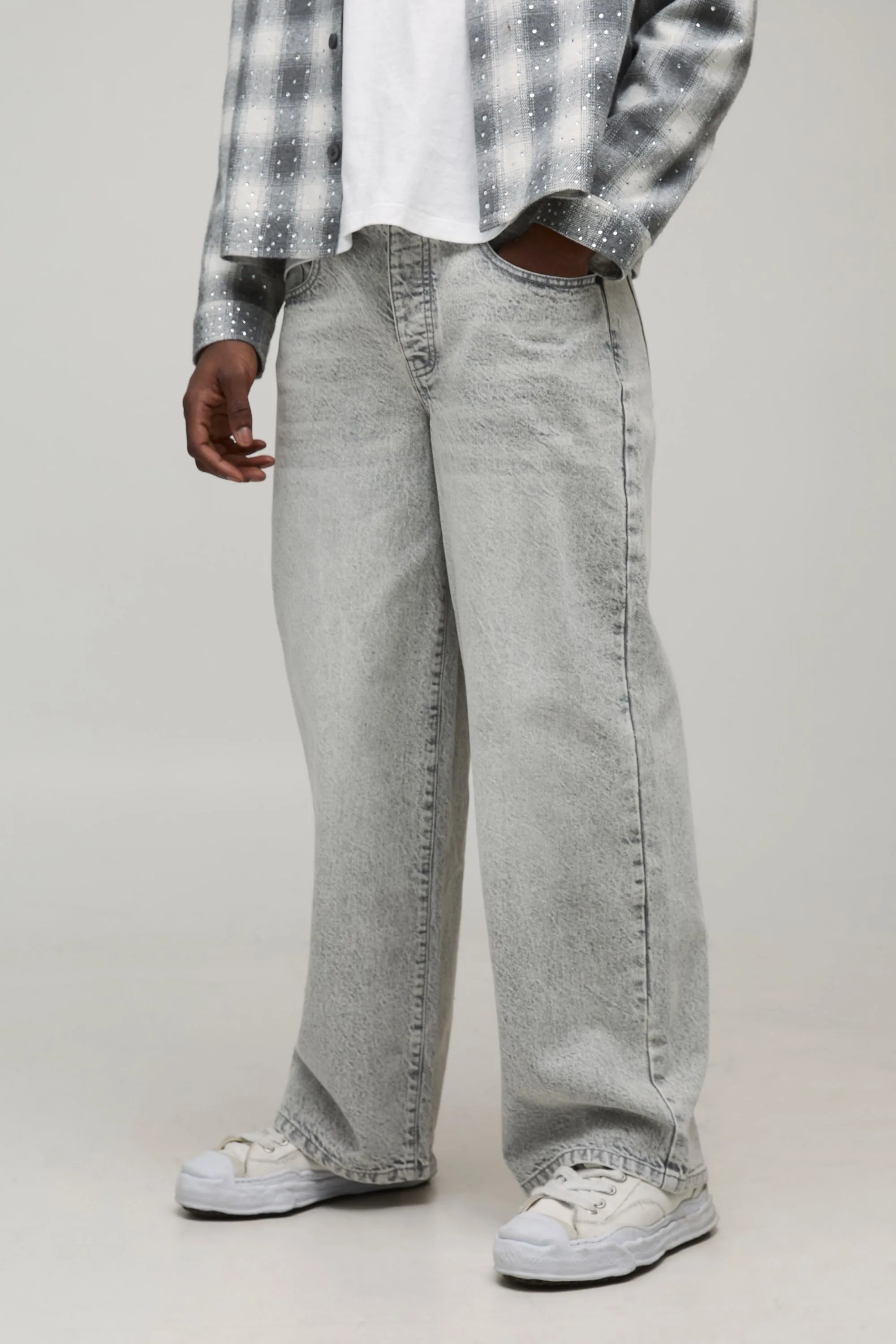 Mens Basic Baggy Fit Jeans - Grey Cotton - Size 34 Regular - boohooMAN - FashionsVida