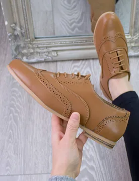 Women's Flat Brogues Lace Up Shoes in Tan Size: 8 - Tan - Size: 8 - Ajvani - FashionsVida
