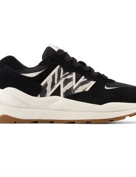 Baskets 57/40 Black EU 40
