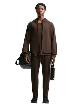 UV-Schutz Kapuzen-Sweatshirt mit Reißverschluss NanoKnit Primary - Marron - male - Size: M - Nike - FashionsVida