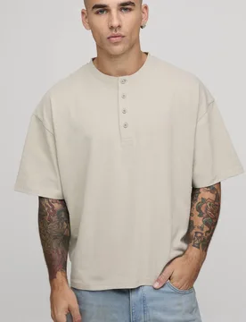 Men's Oversized Boxy Henley T-Shirt Stone Size Small Stone S - boohooMAN - FashionsVida