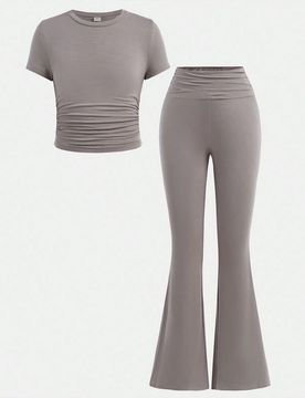 Conjunto de top ajustado con cuello de tripulación y pantalones acampanados con pliegues en la cintura, informal y casual para niña preadolescente