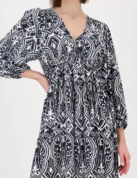Kleid female