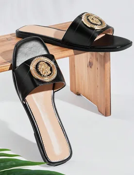 Sandalias planas cómodas con decoración de metal para mujer - Shein - FashionsVida