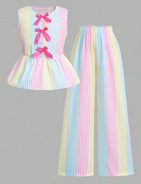Conjunto de 2 piezas con rayas arcoíris para niñas, estilo enérgico y dulce. Top sin mangas con volantes y tres lazos rosas, pantalones anchos a ra - Shein - FashionsVida