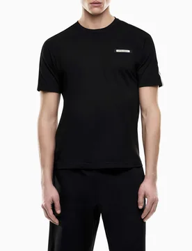 T-shirt mezza manica nera in cotone con patch logo e bande - EA7 - FashionsVida